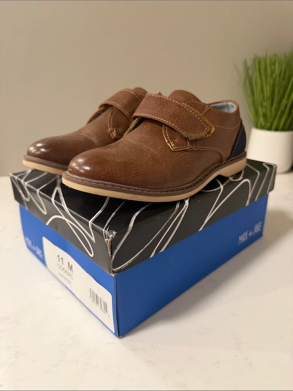 Classic Brown Kids Dress Shoes with Hook-and-Loop Closure